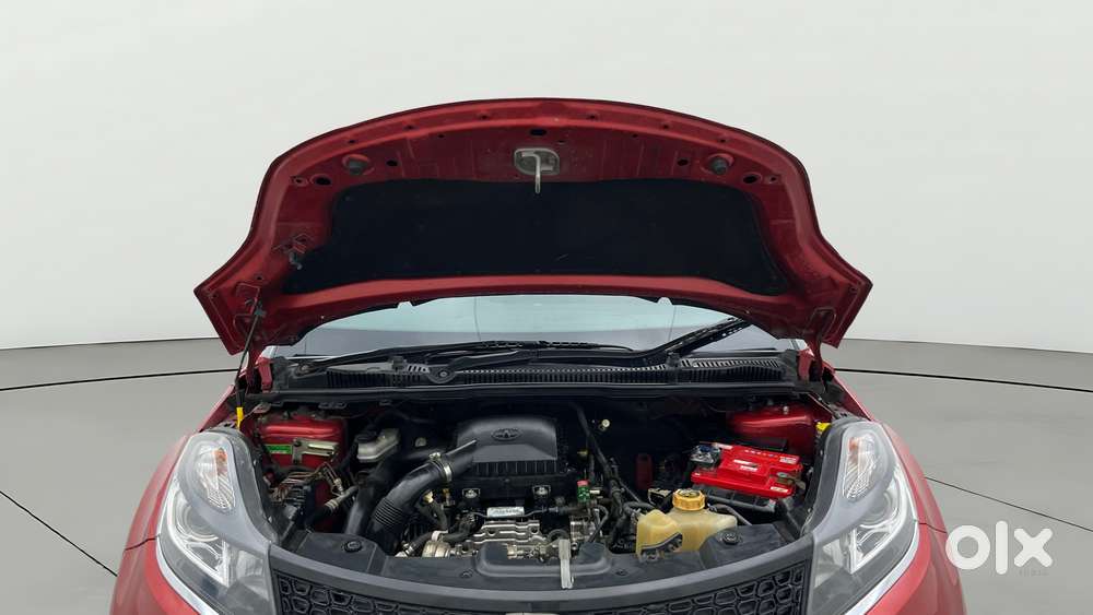 Tata Nexon 1.2 Revotron Xza Plus, 2018, Petrol