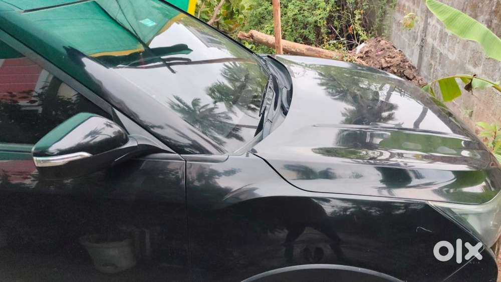 Mahindra Xuv300 Petrol 2021 Manual - Ready