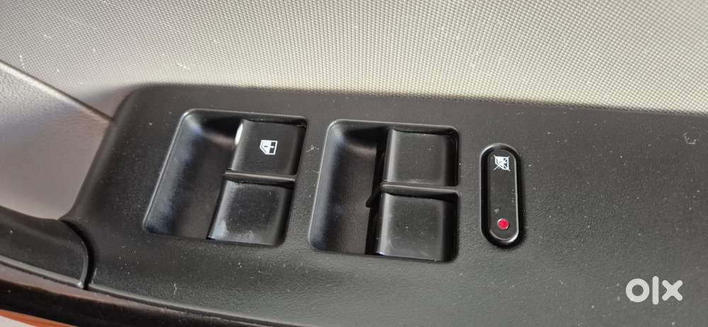 Tata Tiago 1.05 Revotorq Xz, 2018, Petrol