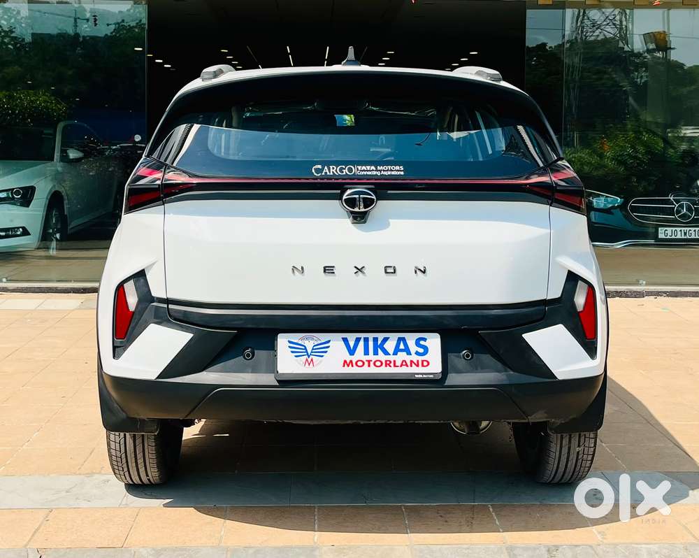 Tata Nexon Pure Plus (s) Petrol Amt, 2025, Petrol