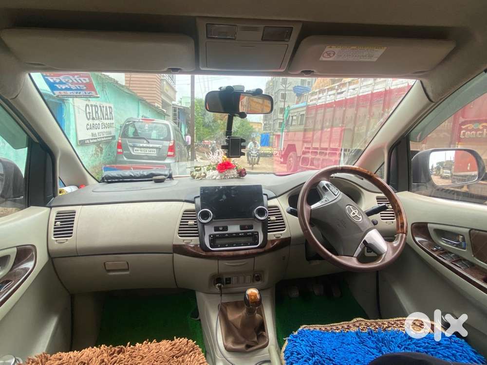 Toyota Innova 2013 Diesel Well Maintained