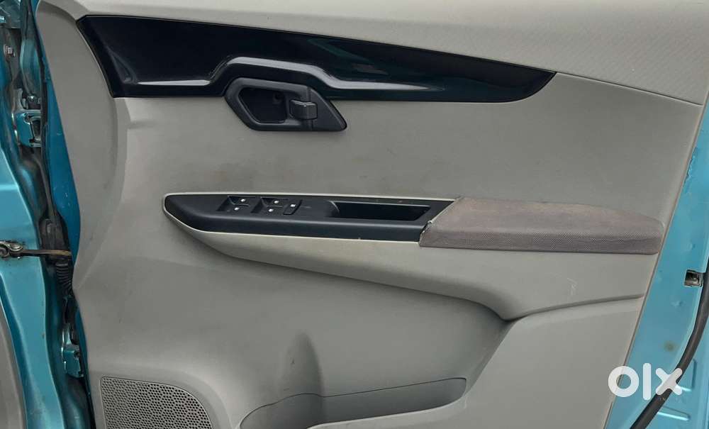 Mahindra Kuv 100 2016-2017 Mfalcon G80 K8 5str, 2015, Petrol