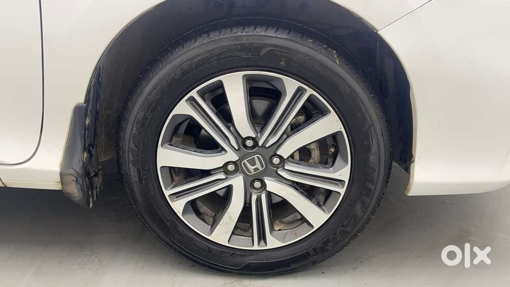 Honda City 1.5 V 4th Gen I-vtec Mt, 2023, Petrol