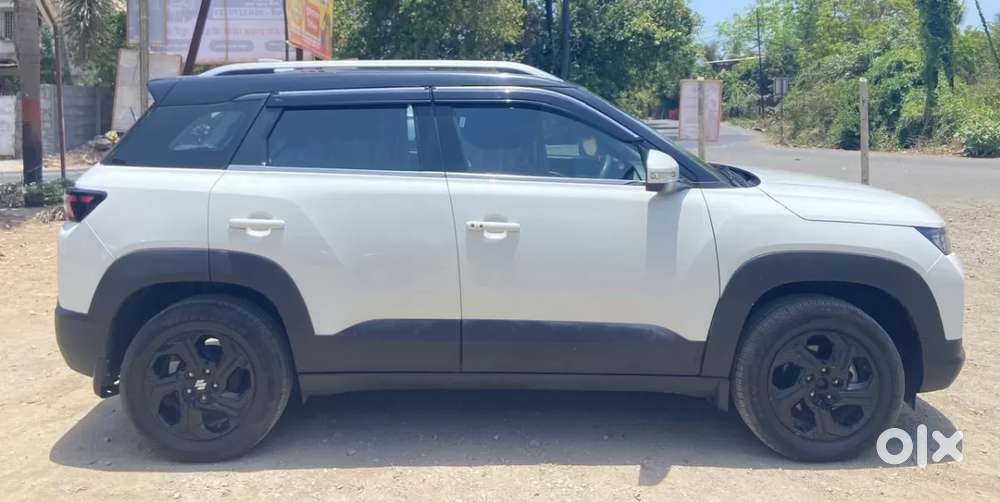 Maruti Suzuki Brezza 1.5 Zxi Cng Dual Tone, 2024, Cng & Hybrids