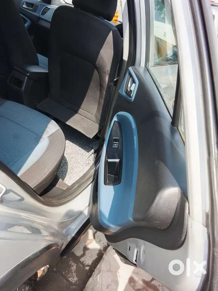 Hyundai New I20 2018 Petrol 150000 Km Driven