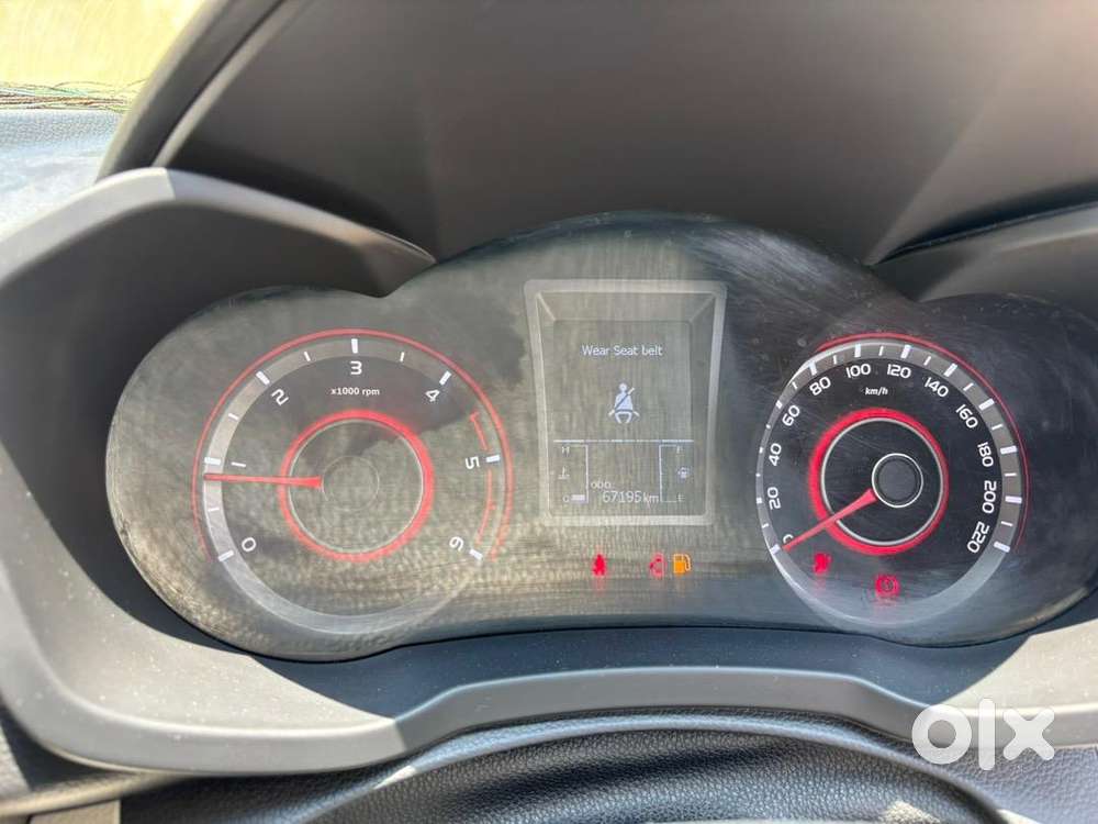 Mahindra Xuv300 2021 Diesel Well Maintained