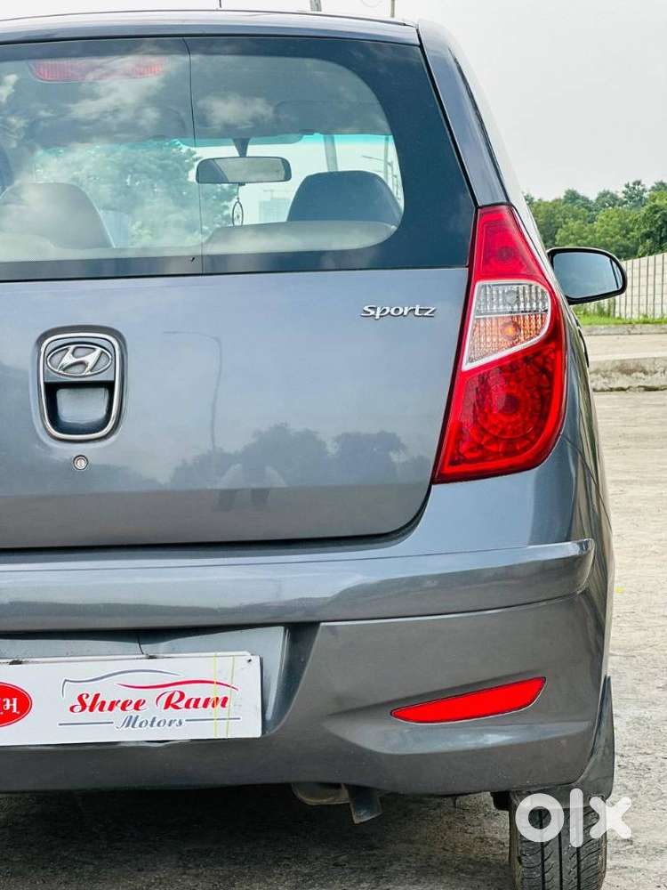 Hyundai I10 Sportz, 2014, Petrol
