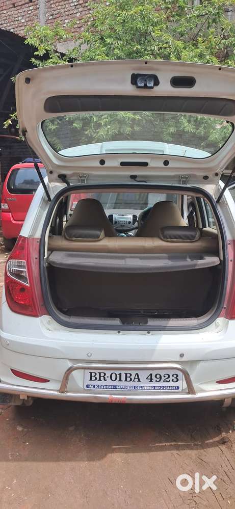 Hyundai I10 Sportz, 2011, Petrol
