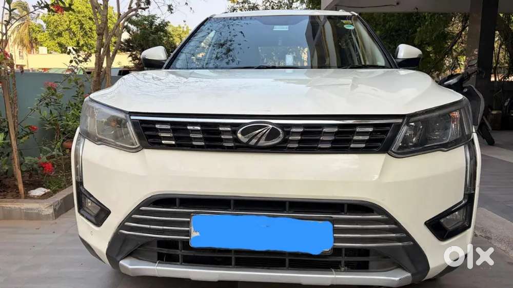 Mahindra Xuv300 2019 Petrol Well Maintained