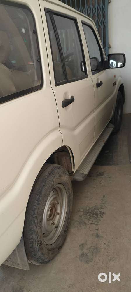 Power Window Scorpio Lx 2013