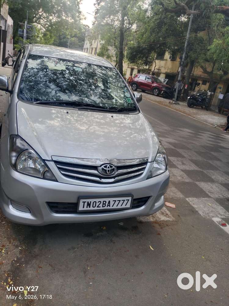 Toyota Innova 2004-2011 2.5 V Diesel 7-seater, 2011, Diesel