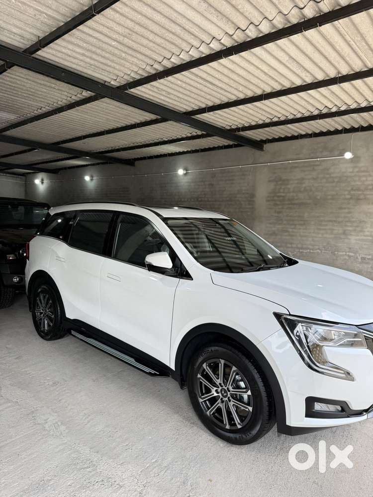 Mahindra Xuv700 2.2 Ax 7 Diesel Mt Luxury Pack Str, 2023, Diesel