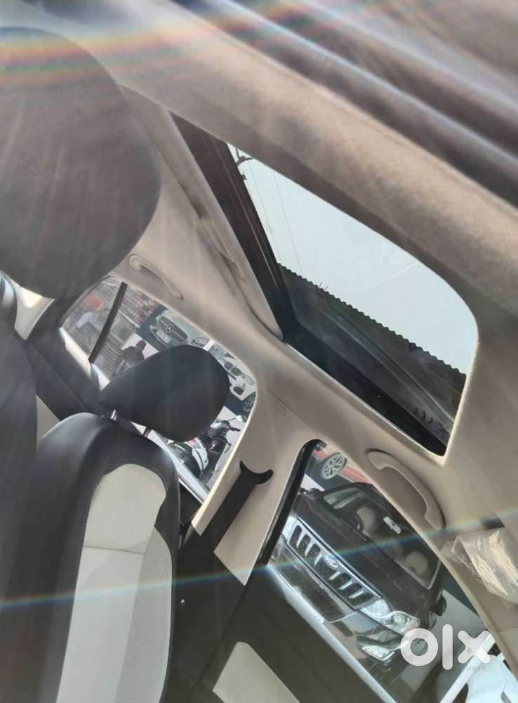 Skoda Slavia 1.0 Tsi Style At, 2023, Petrol