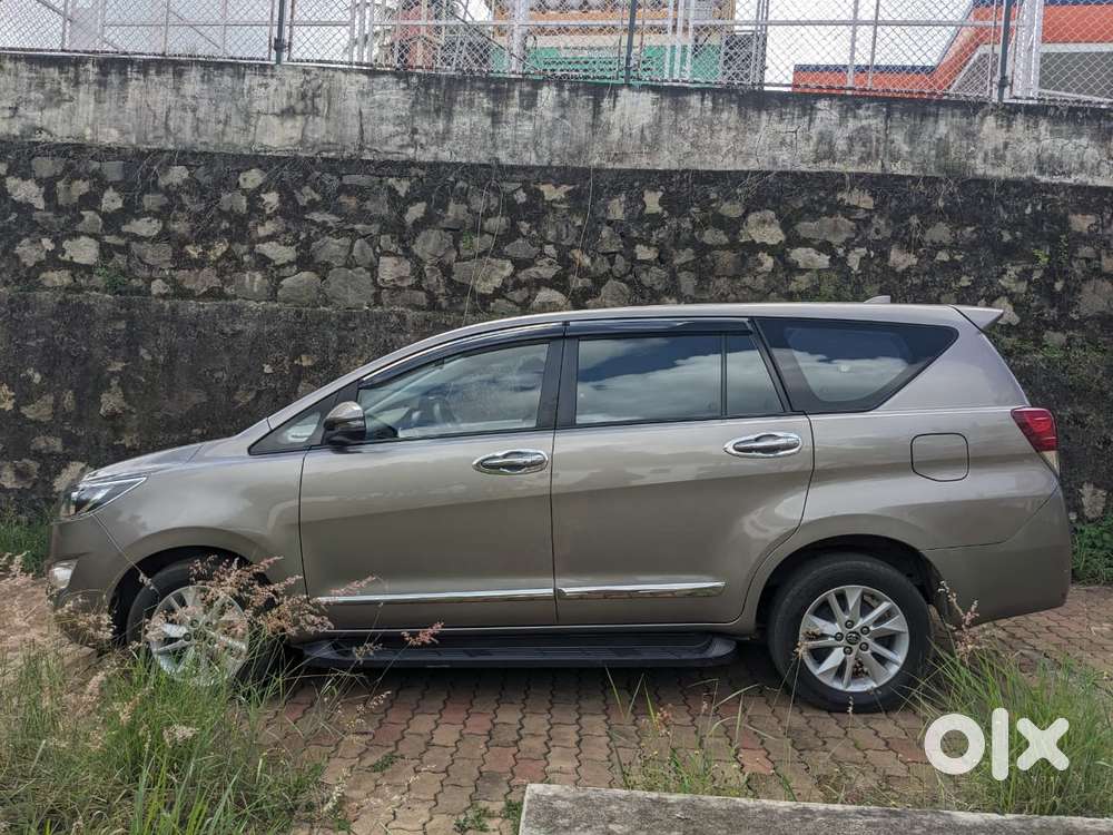 Toyota Innova Crysta 2.4 G Mt 8s, 2018, Diesel