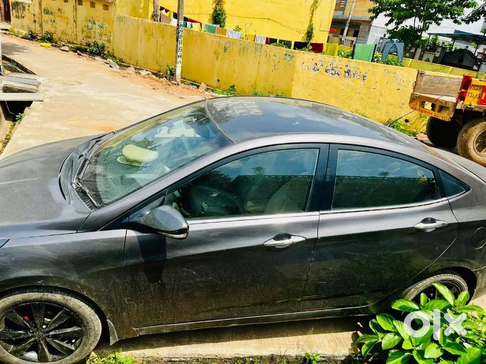 Hyundai Verna Sx 2012