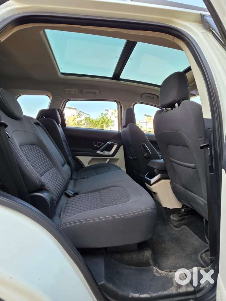 Tata Safari 2.0 Kryotec Xt Plus Dark Edition, 2022, Diesel
