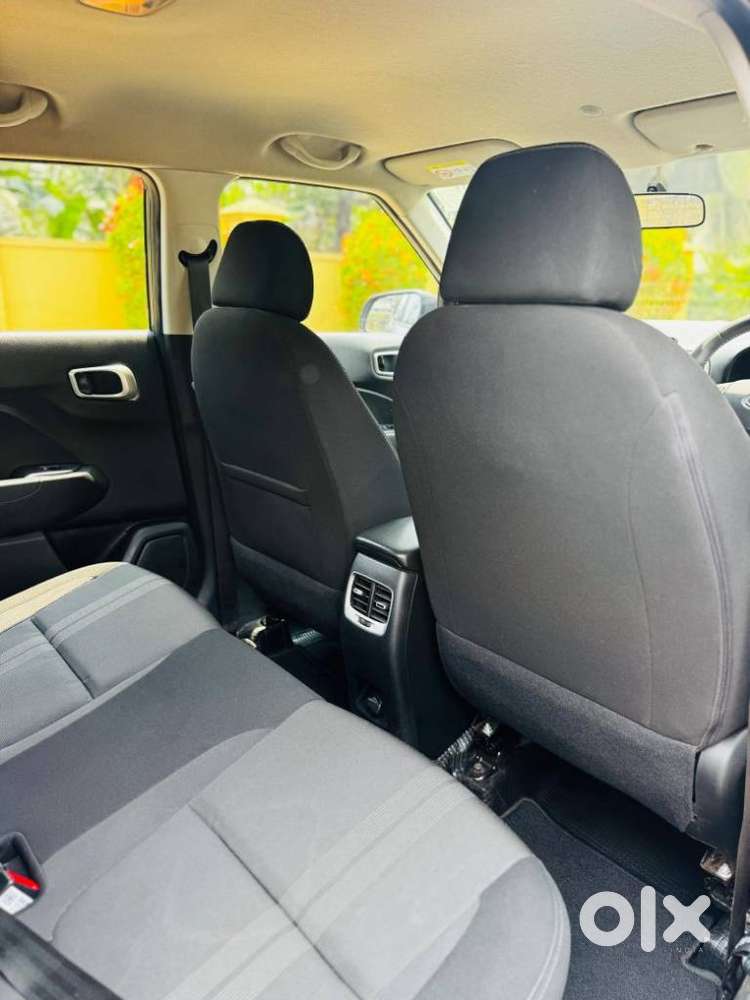 Hyundai Venue 1.2 S Plus, 2021, Petrol