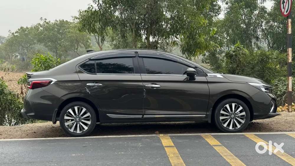 Honda City Zx 2023 Petrol