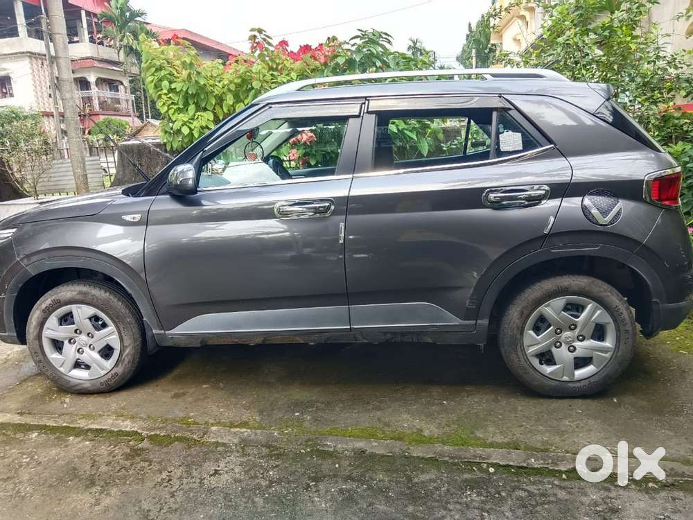 Hyundai Venue Petrol 2021