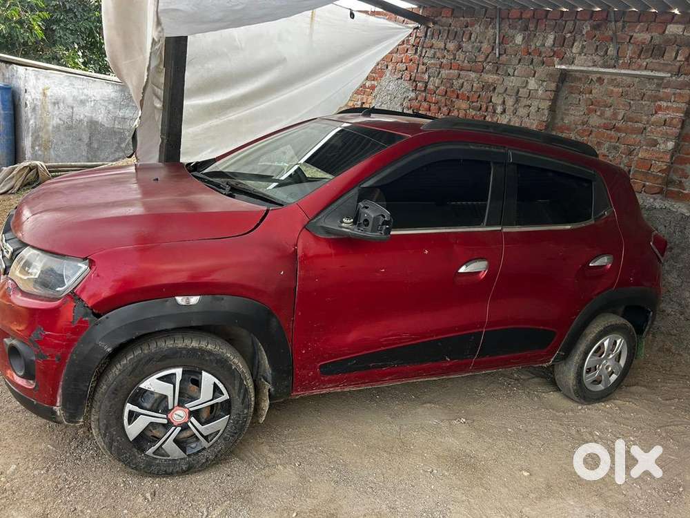 Renault Model Petrol 2016