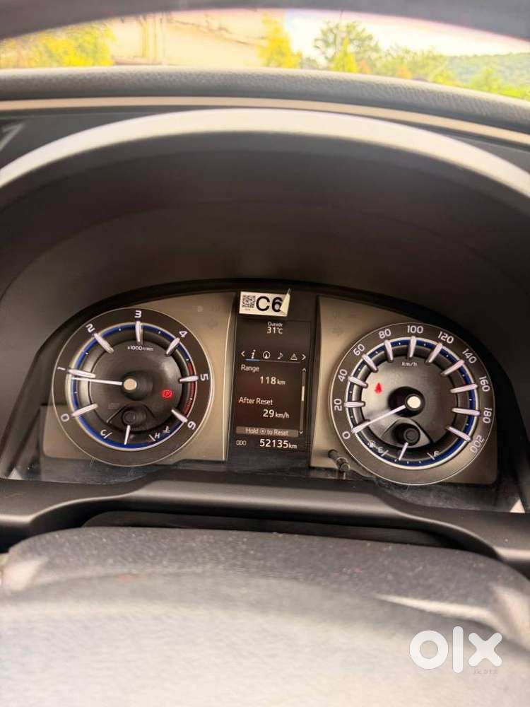 Toyota Innova Crysta 2.4 V 8 Str, 2018, Diesel