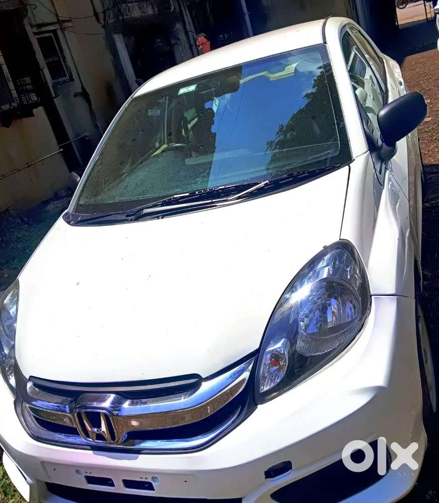 Showroom Condition Honda Amaze, Registration Date 09/08/2017, For Sale