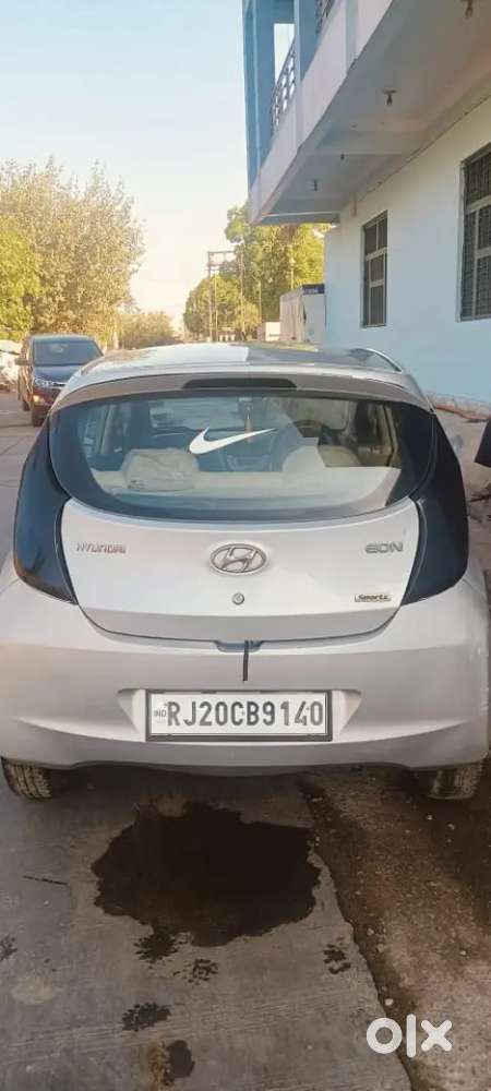 Hyundai Eon 2011 Petrol 95000 Km Driven