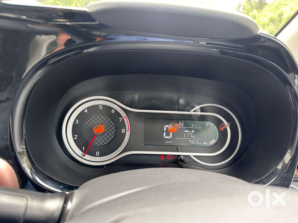 Hyundai Aura Sx Plus Automatic, 2022, Petrol