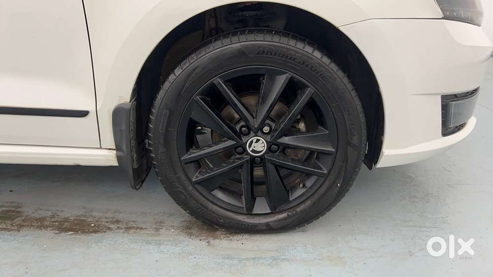 Skoda Rapid 1.0 Ambition Tsi, 2021, Petrol