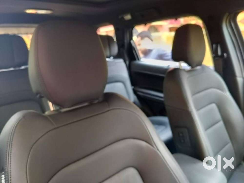 Tata Safari Stealth Edition
