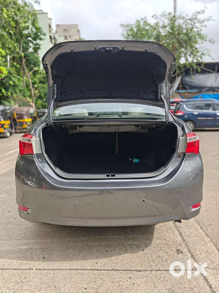 Toyota Corolla Altis 2013-2017 Vl At, 2016, Petrol