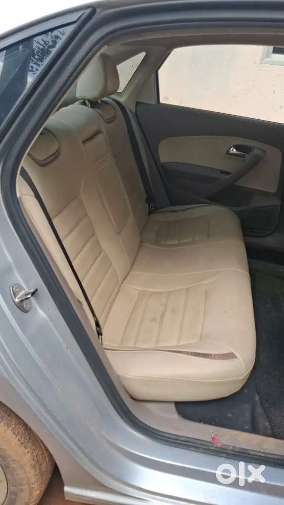 Skoda Rapid Elegance 2013