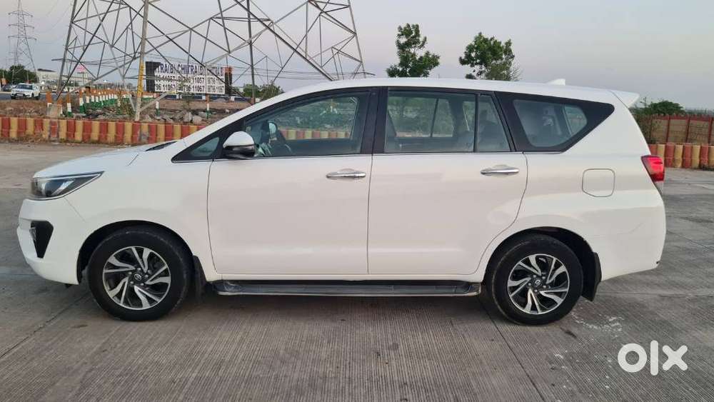 Toyota Innova Crysta 2.4 V 8 Str, 2022, Diesel