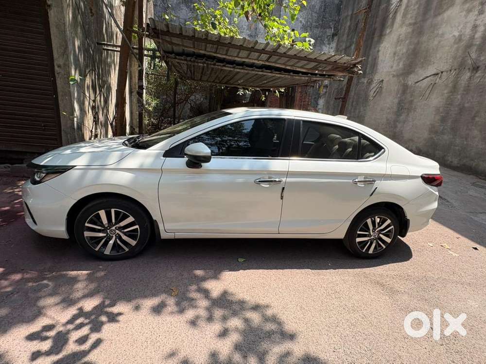 Honda City Zx 2023 Petrol Well Maintained