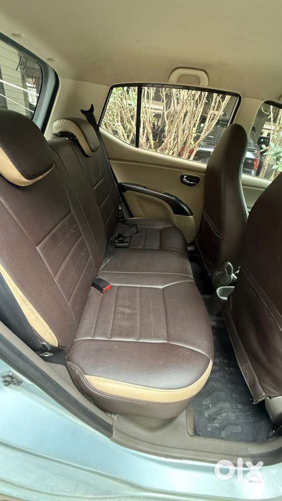 Hyundai I10 Sportz At 2012 Year Car