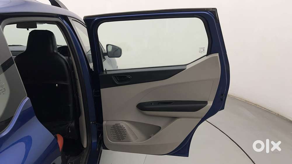 Renault Triber Rxt, 2021, Petrol