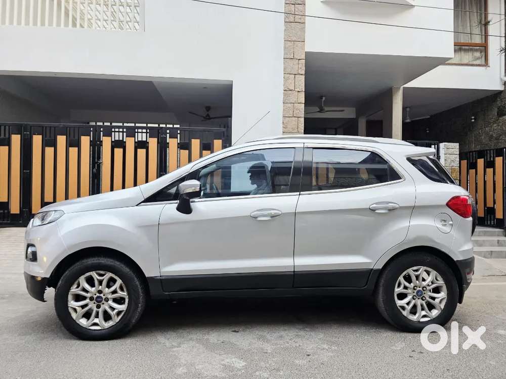 Tata Nexon Xz+ Sunroof 2023 Well Maintained