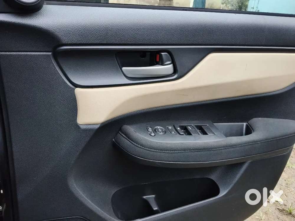 Honda Amaze 2nd Gen 2025 Petrol 9200 Km Driven