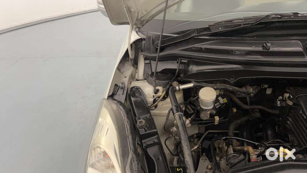 Maruti Suzuki Swift Dzire 1.3 Vxi, 2017, Petrol