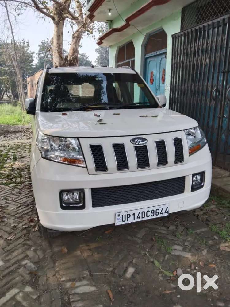 Mahindra Tuv 300 T 8 2017 Diesel Good Condition