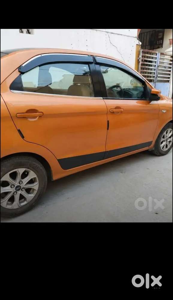 Ford Aspire Titanium Blu 2019