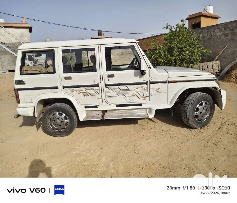 Bolero Zlx 2015 Model All Original Tyre Insurance New