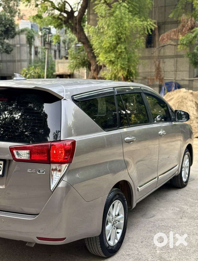 Toyota Innova Crysta 2.4 G Mt, 2016, Diesel
