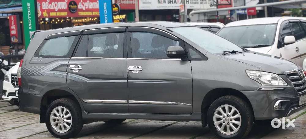 Toyota Innova 2013 Diesel 242000 Km Driven