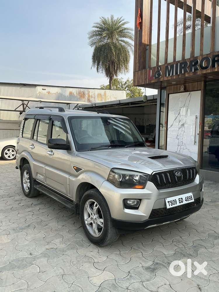 Mahindra Scorpio S10, 2015, Diesel