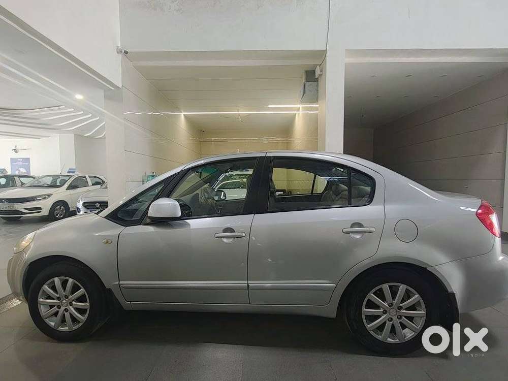 Maruti Suzuki Sx4 Zxi Mt Bsiv, 2010, Cng & Hybrids