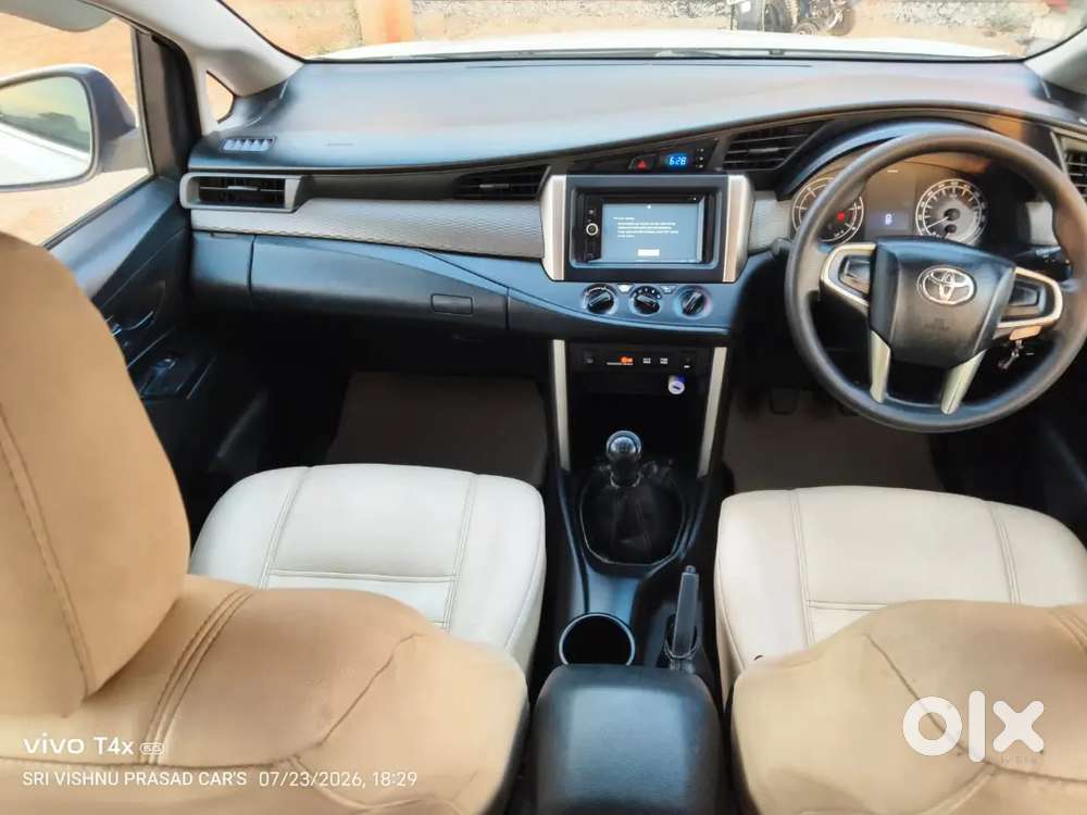 Toyota Innova Crysta 2.4 2017