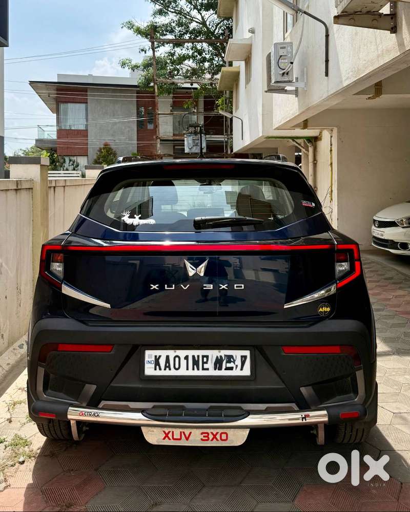 XUV3X0 Diesel Automatic 2025 in Pristine Condition