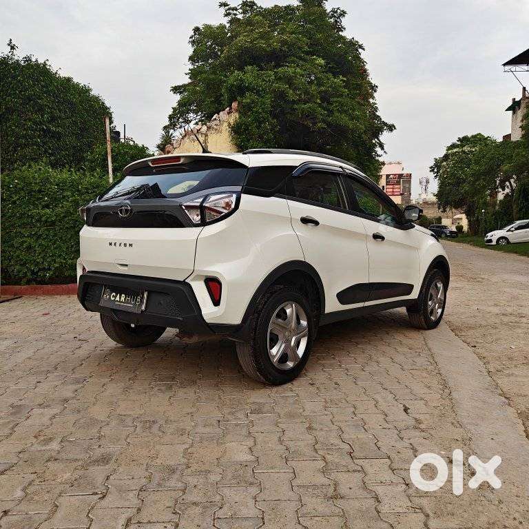 Tata Nexon 1.2 Revotron Xm, 2020, Petrol