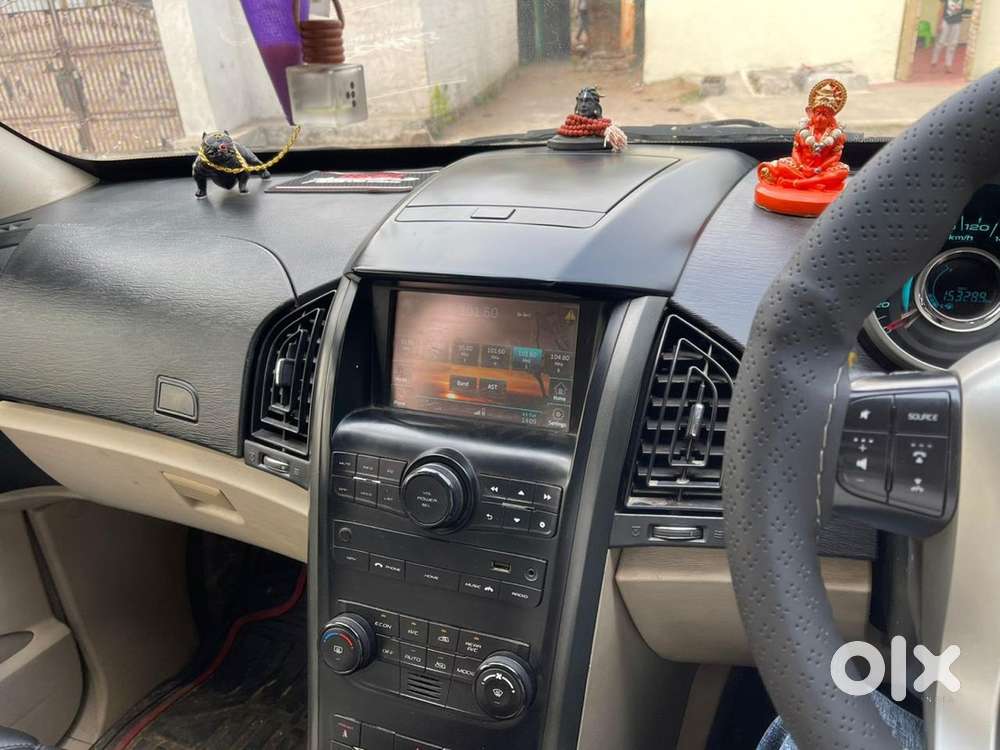 Mahindra Xuv500 2016 Car